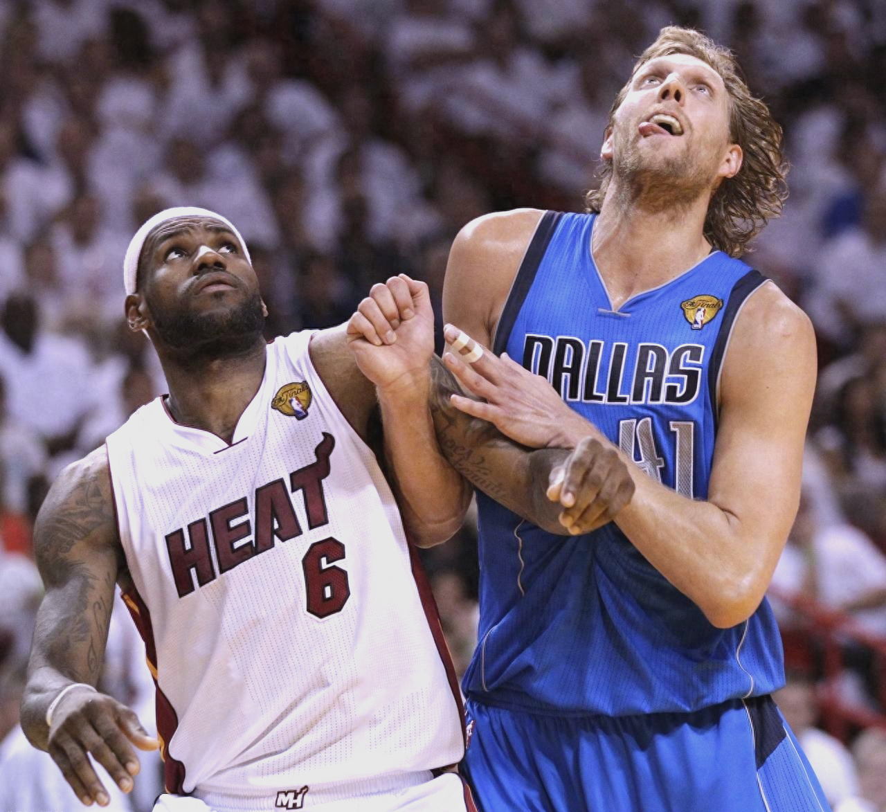 兰博电竞中国-达拉斯独行侠内部沟通备战英超风云突变洛杉矶湖人清晨止住颓势，波特兰开拓者窗口期扳平良机看傻球迷的简单介绍