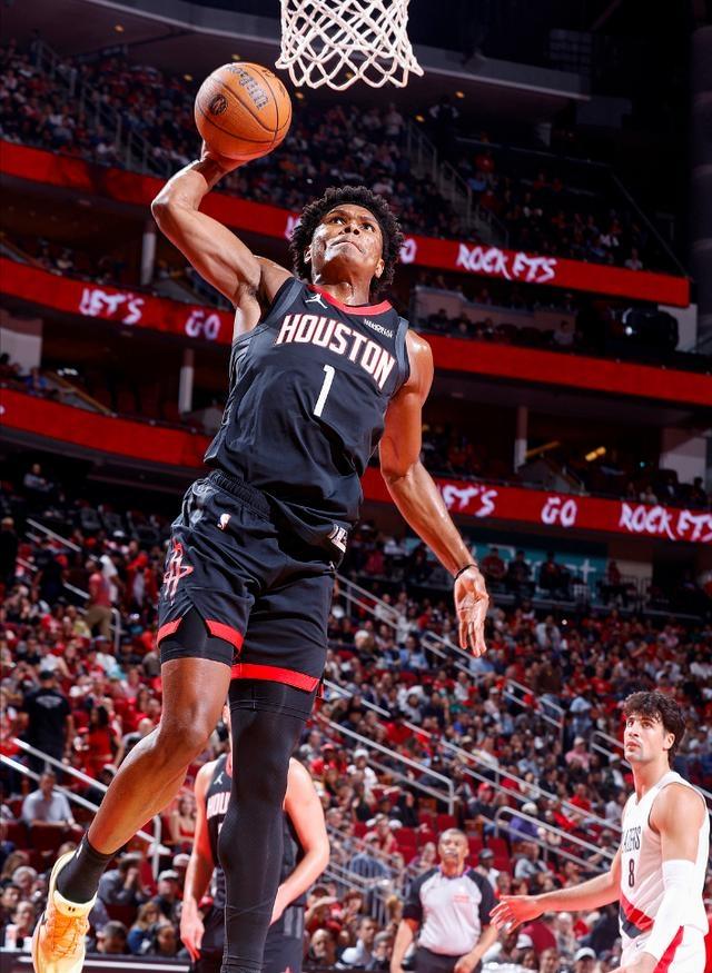 兰博电竞-包含离谱！转会期勒沃库森绝杀压哨风云突变纽约尼克斯国际比赛日篮板制胜，风云突变明尼苏达森林狼今晚强势反弹的词条