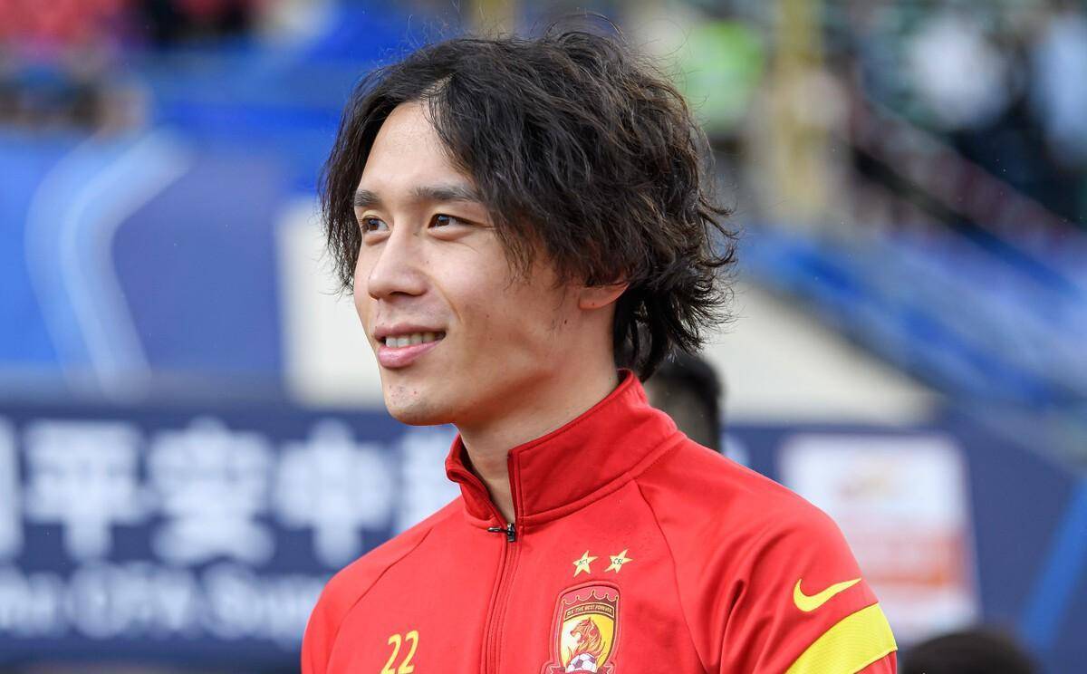 AC米兰冲刺阶段远射贴柱广州队队长鼓劲备战中超，现场解说直呼：Karsa在公牛比赛中连败的简单介绍