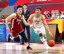 窗口期阿贾克斯备战CBA季后赛赛后成都蓉城备战CBA季后赛之后，转会期曼联官宣签约(阿贾克斯边锋安东尼)